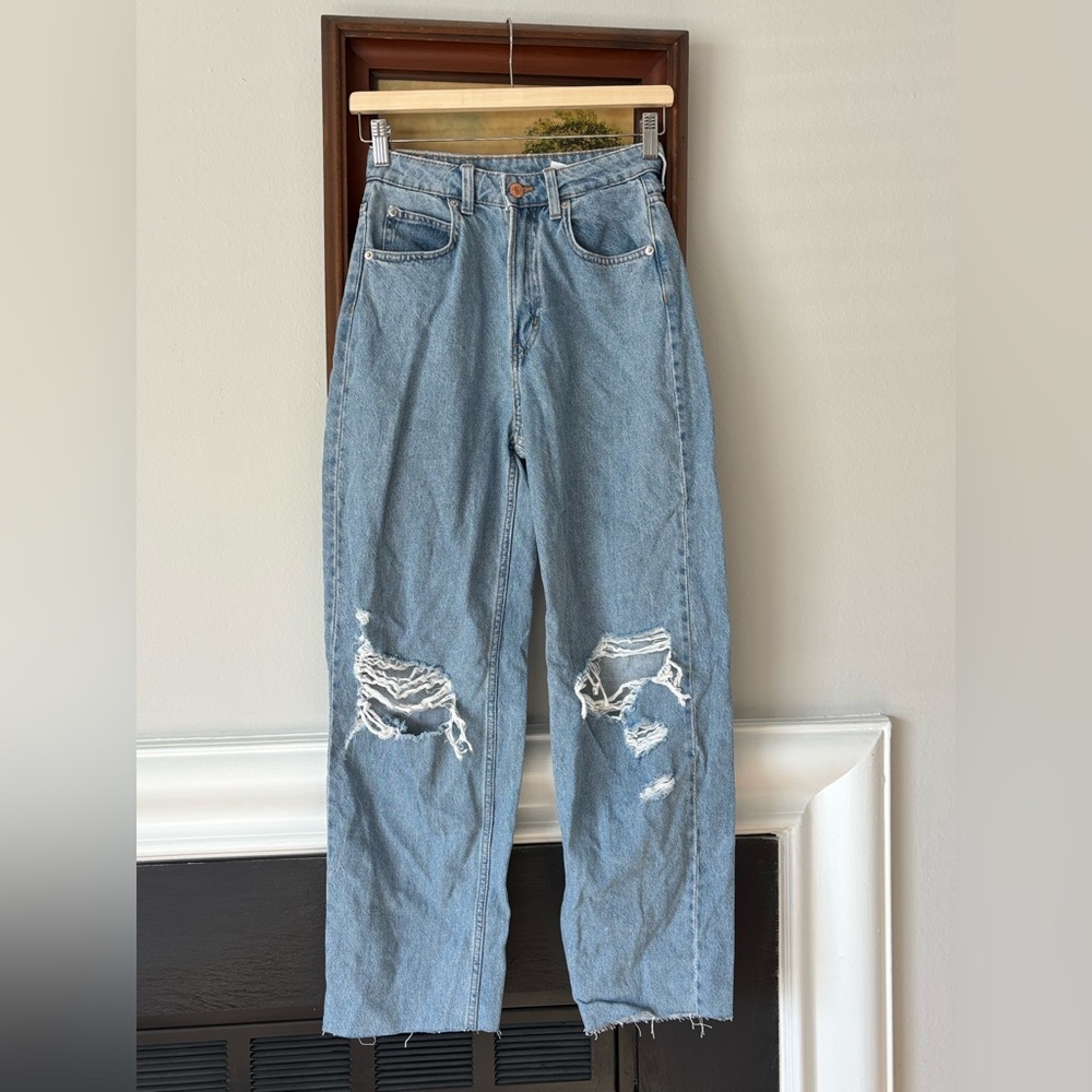 High waist relaxed ripped jeans